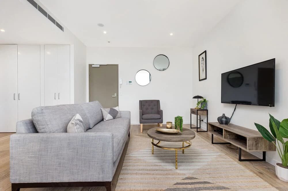 North Ryde Modern Apartment - photo 2