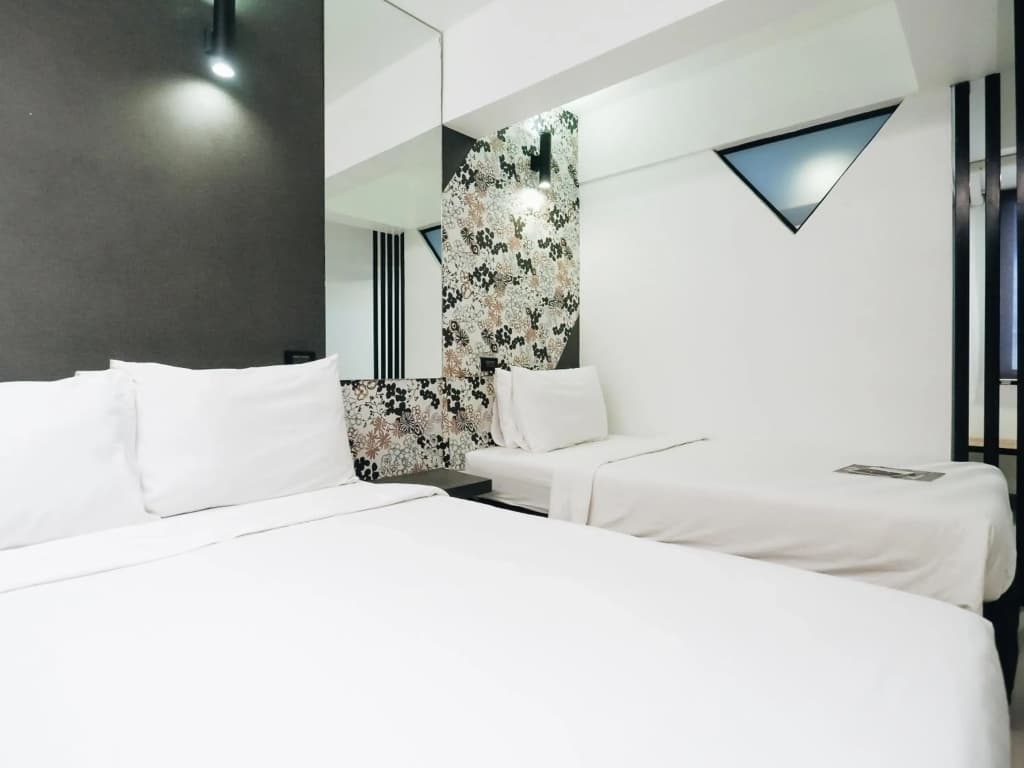 Loyy Hotel - photo 6