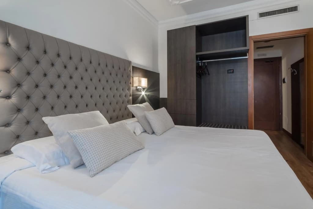 hotel mythos - photo 15