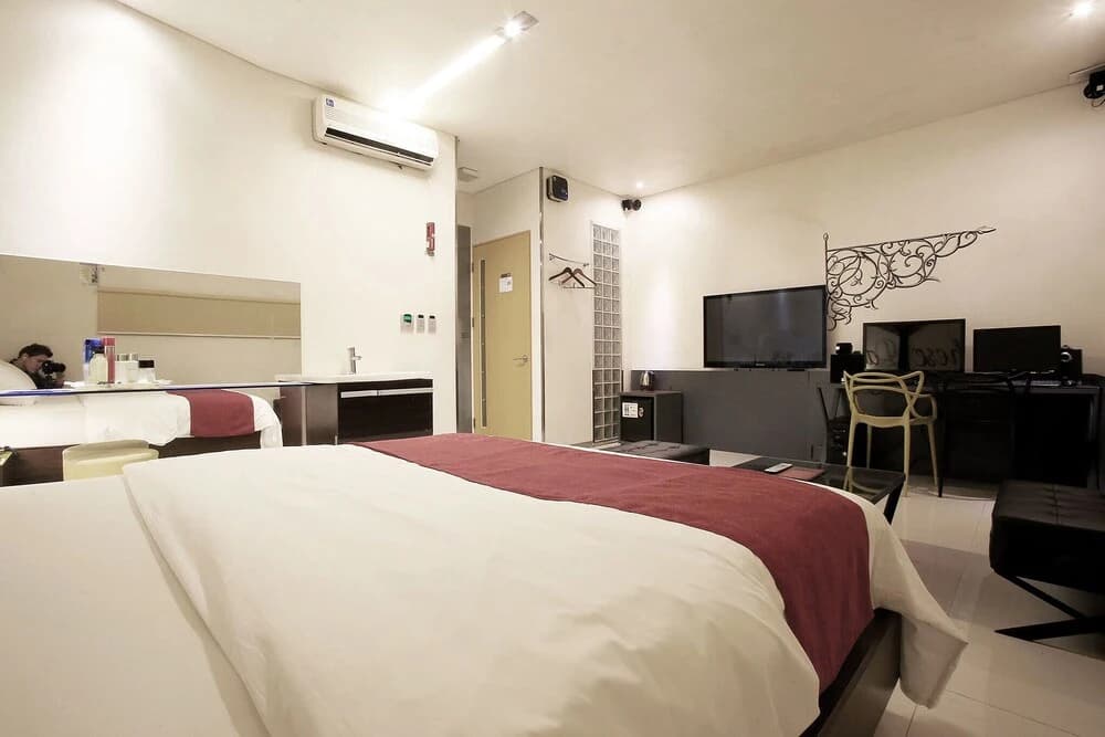 Suyu Solid Hotel - photo 4