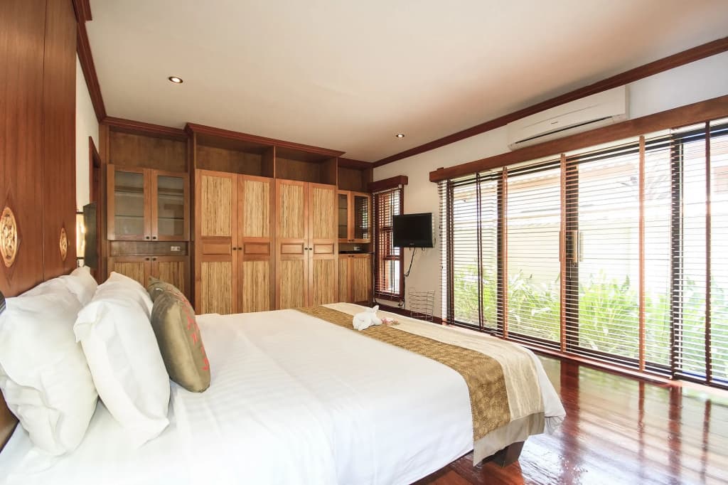 Pao Jin Poon Beach Front Villa - photo 5