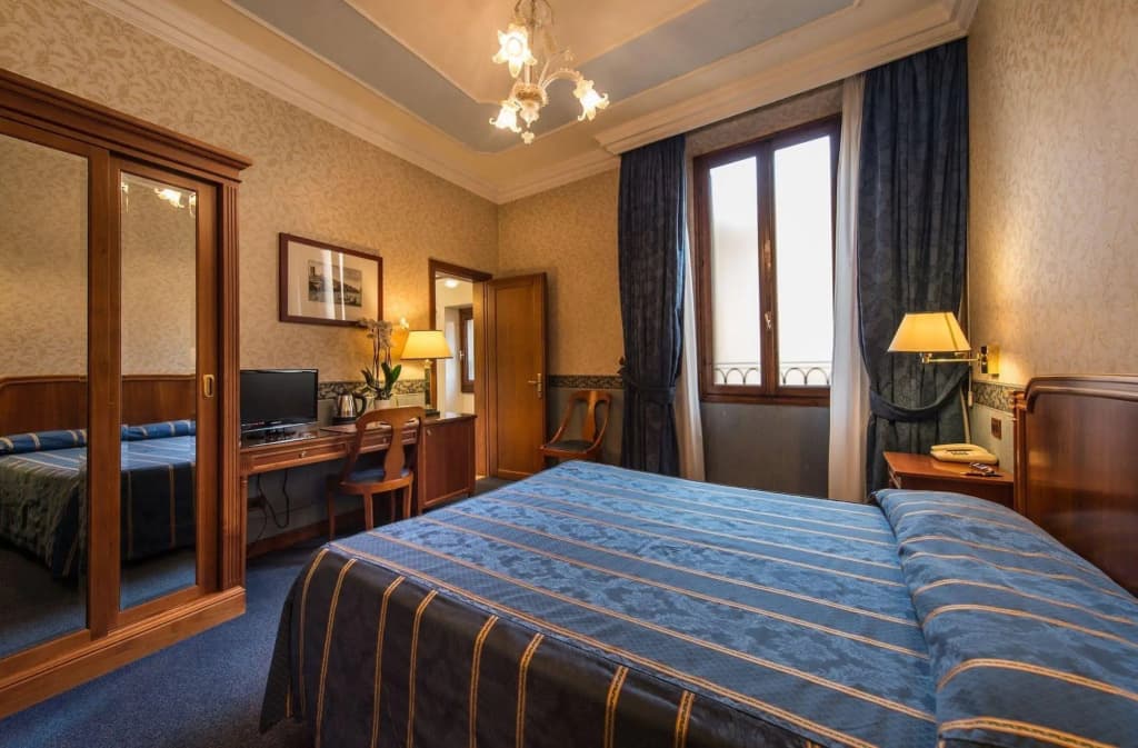 Strozzi Palace Hotel - photo 5