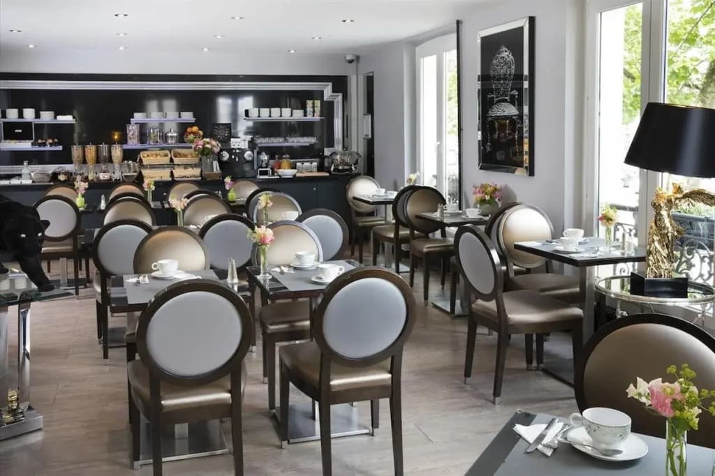 Hotel Plaza Elysées - photo 19