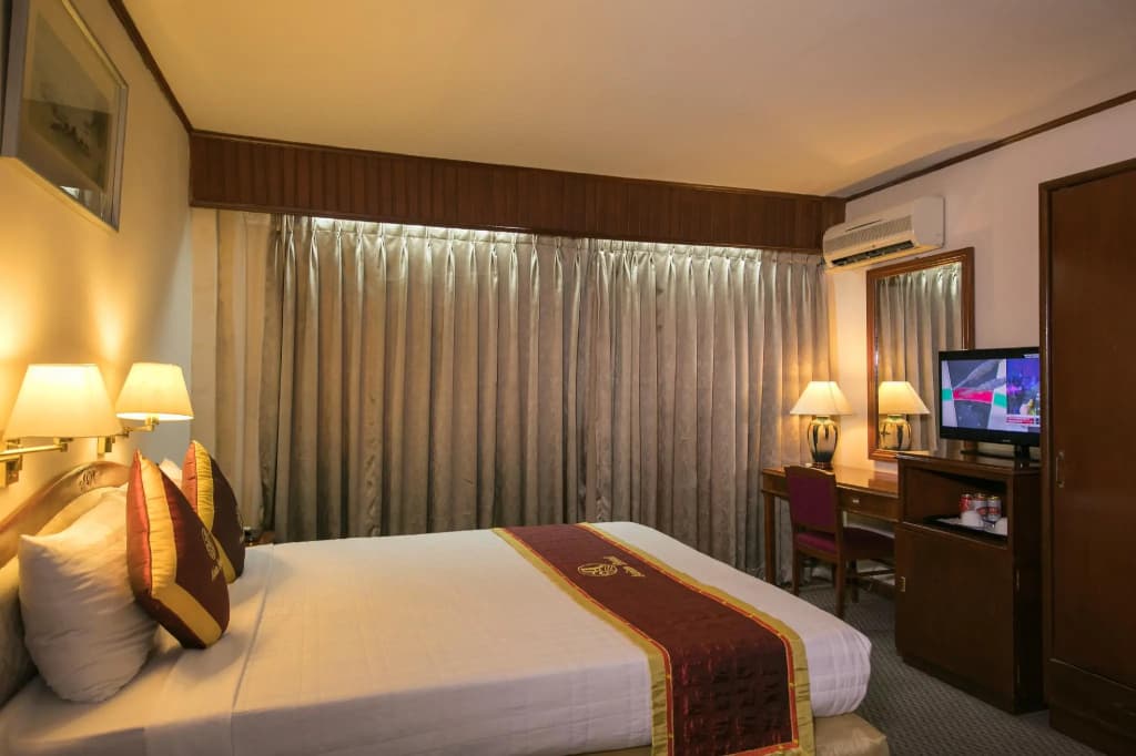 Asian Hotel - photo 3