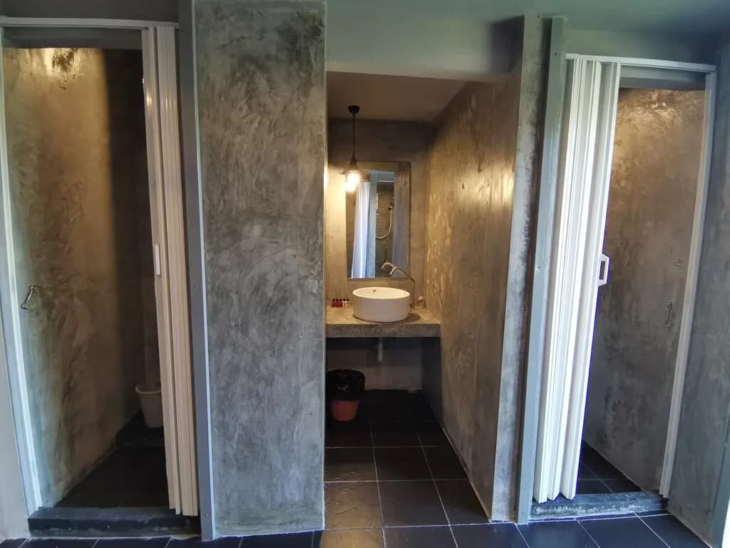 8 Sleepers Street Hostel - photo 7