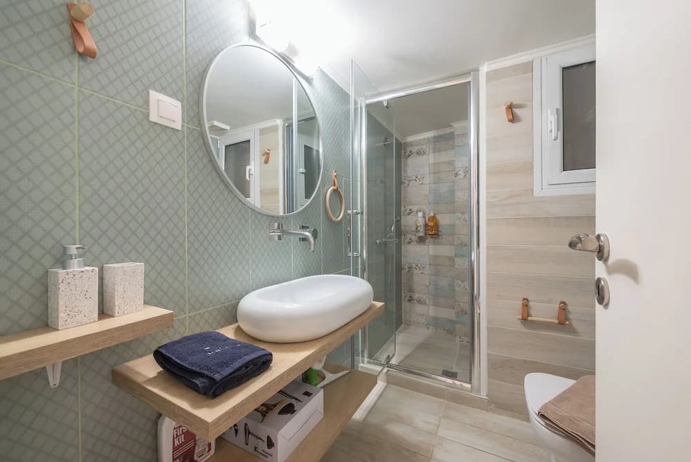 Quiet Embassy Suite by Cloudkeys - photo 7