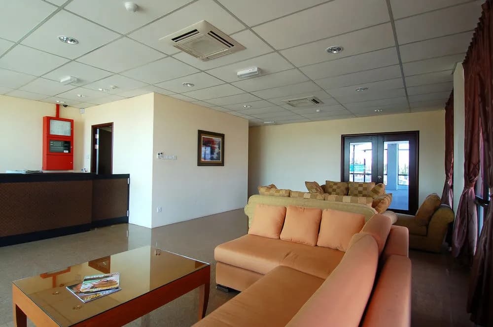 Aristo Hotel @ Putatan - photo 4