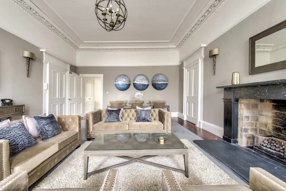 Stunning 2bdr Georgian Flat - photo 5