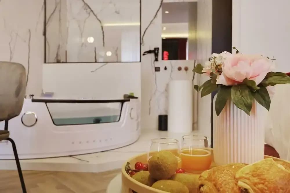 Luxurious Suite With AC Le Marais Beaubourg - photo 8