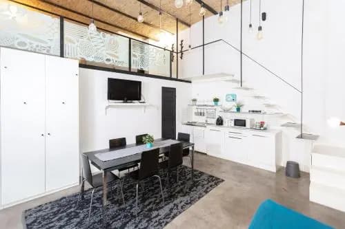 Big City Life Apartments - photo 6