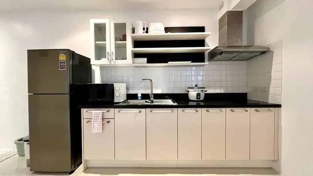 B6 - 1 Bdr Modern Condo With Balcony and Pool, Karon - photo 24