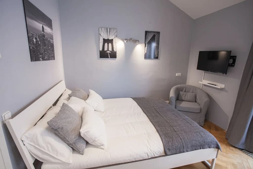 Prague Zizkov Studios - photo 2