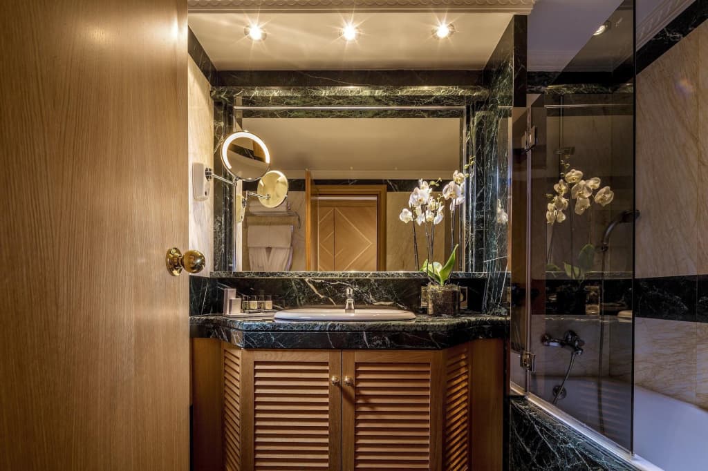Divani Caravel Hotel - photo 26
