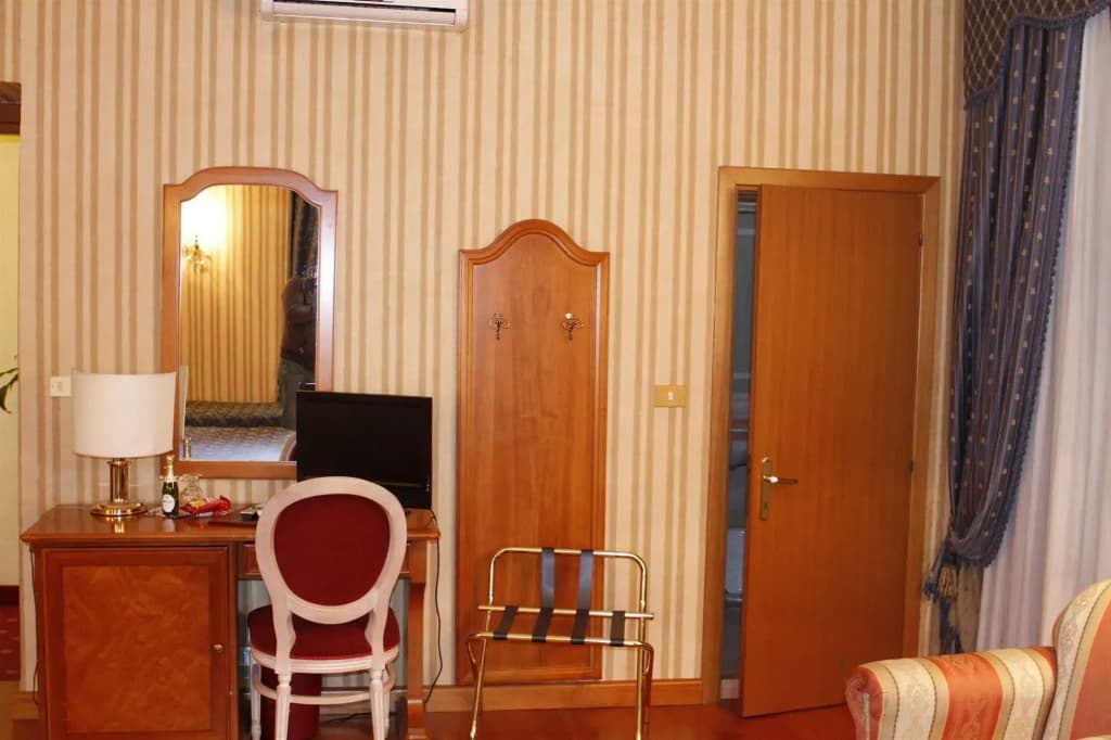 Sistina Hotel - photo 3