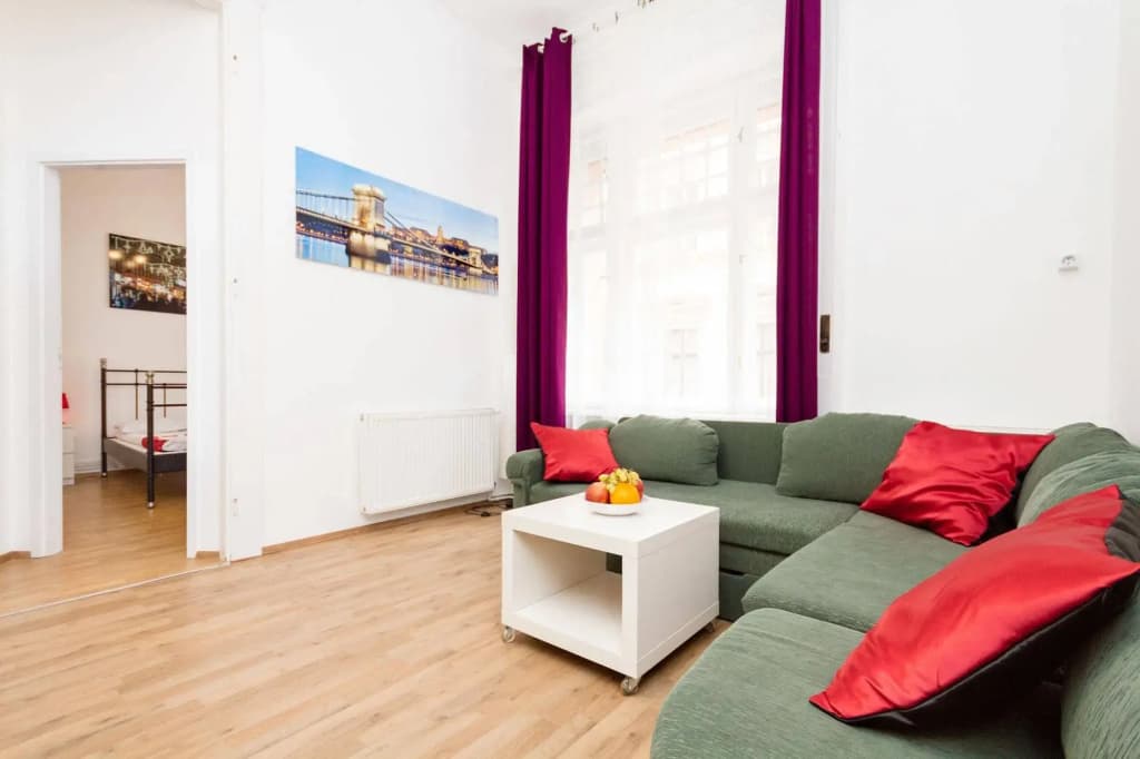 Grand Boulevard Apartments - photo 3