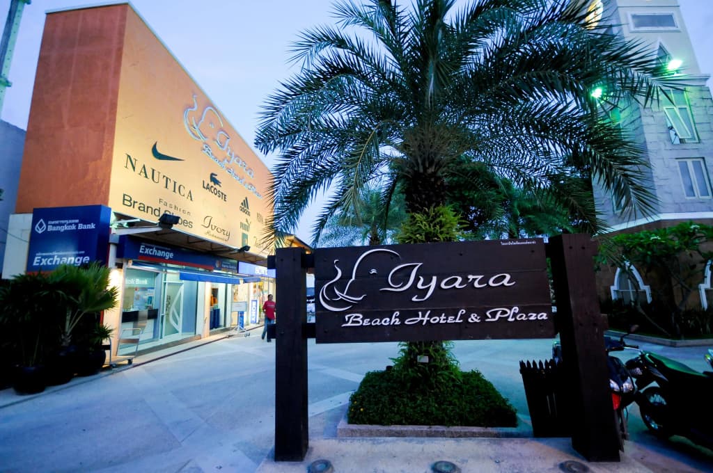 Iyara Beach Hotel & Plaza - main photo