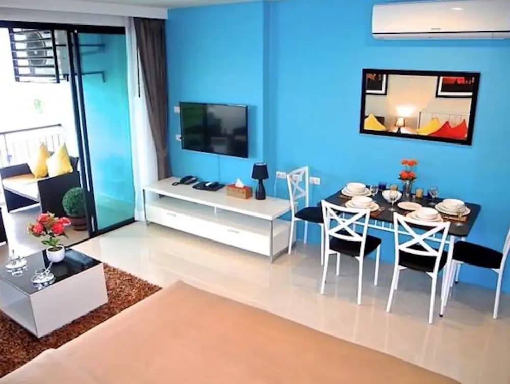 Bliss Patong Modern Studio - photo 2