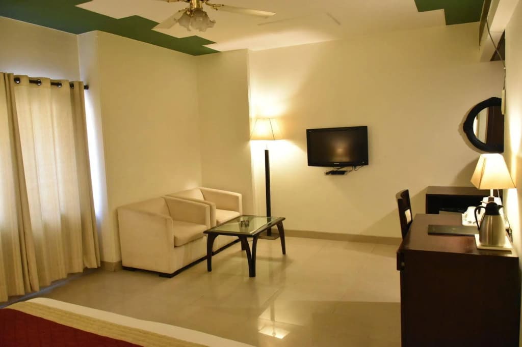 Hotel Impress By Rmr Hotels - photo 5