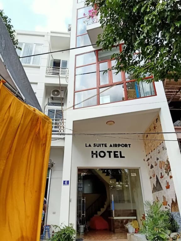 La Suite Airport Hotel - main photo