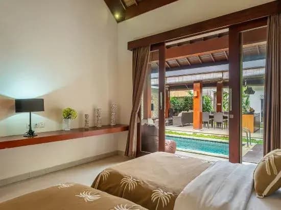 Villa Semi Berawa - photo 1