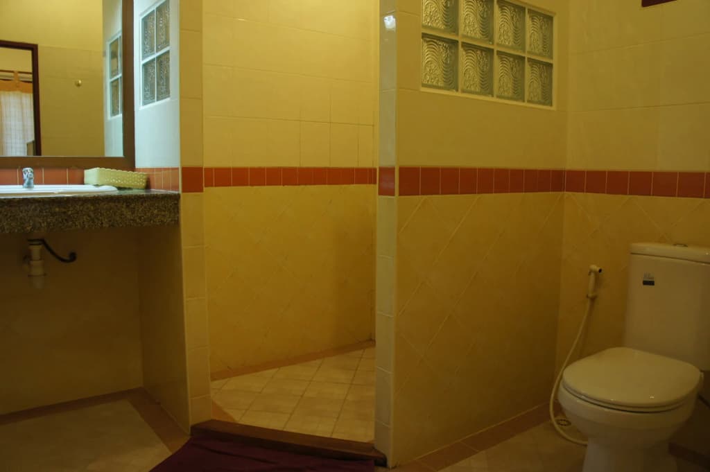 Palm Village - photo 10