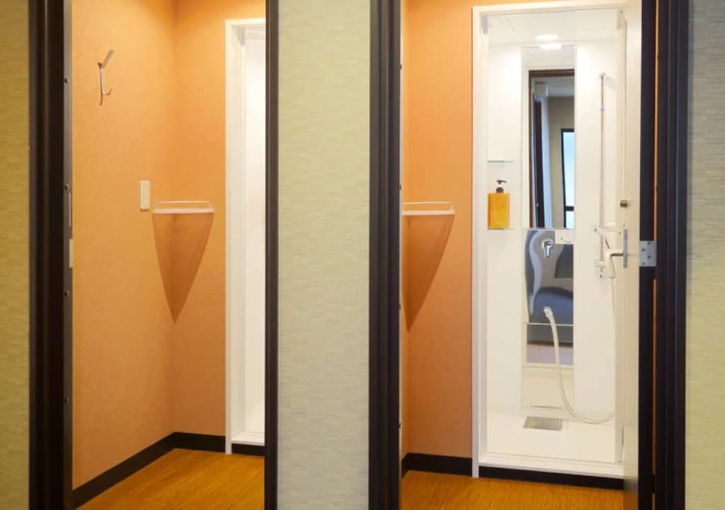 Capsule Hotel B&S Eco-Cube Shinsaibashi - photo 7