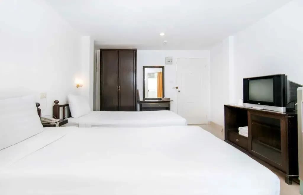 The Phoenix Hotel Bangkok - photo 35