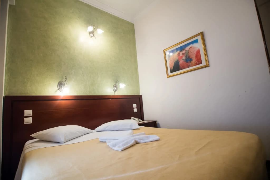 Golden City Hotel - photo 5