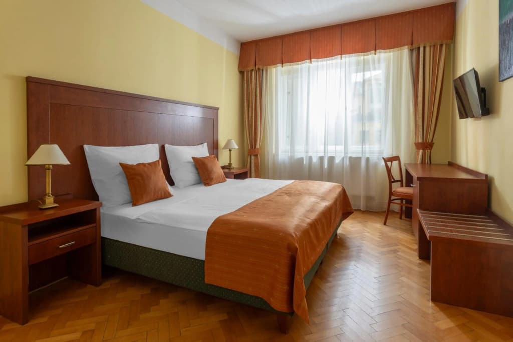 William Sivek Hotels - photo 4