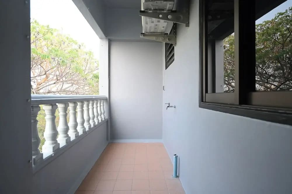 Floton Bangkok Hotel - photo 16