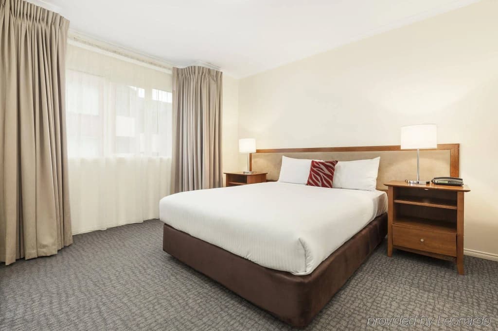 MainStay Suites Kew - photo 3