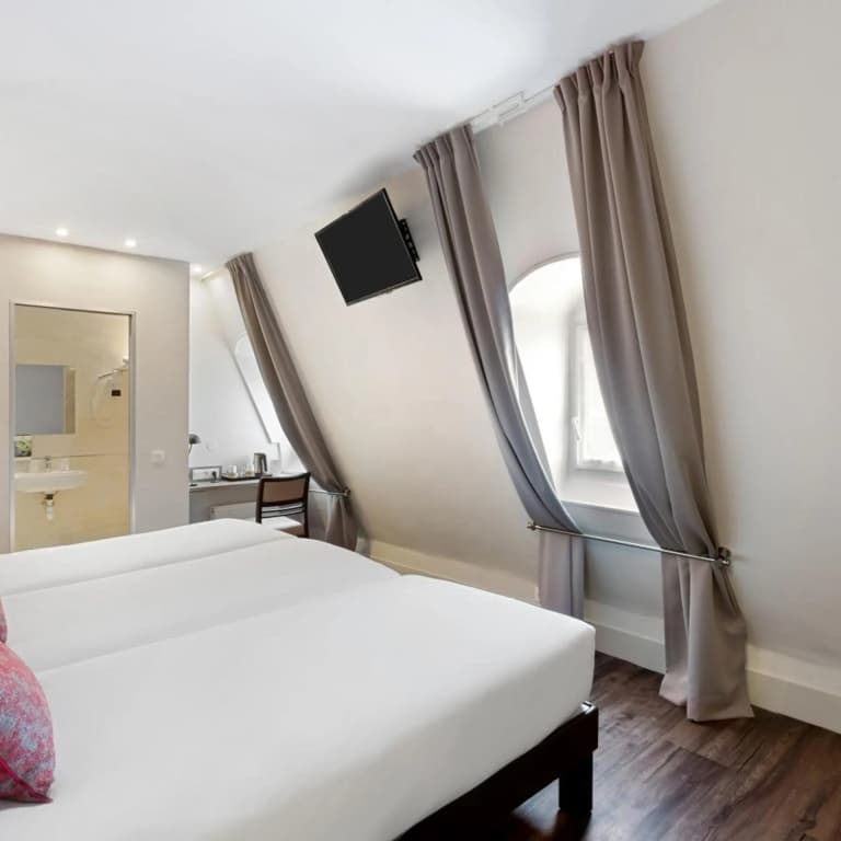 Sure Hotel by Best Western Paris Gare du Nord - photo 32