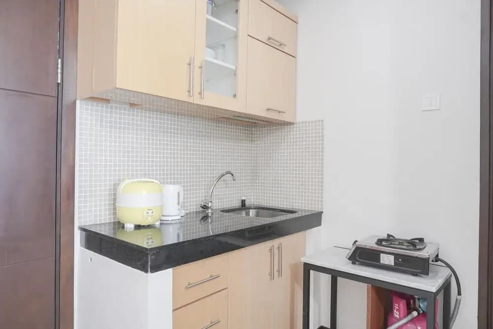 Comfort And Cozy 1Br At Sky Terrace Apartment - photo 12