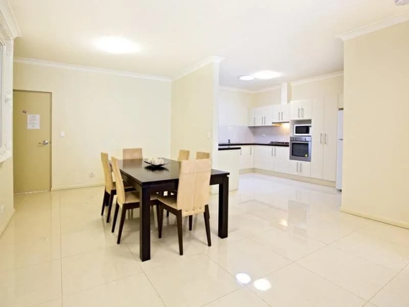 Astina Serviced Apartments - Central - photo 13