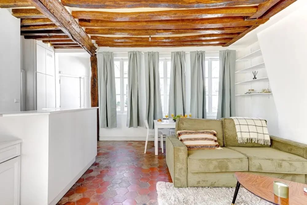 Charming 1BR Near Latin Quarter - photo 2