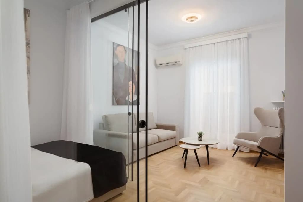 Acropolis Classy Apartments - photo 4