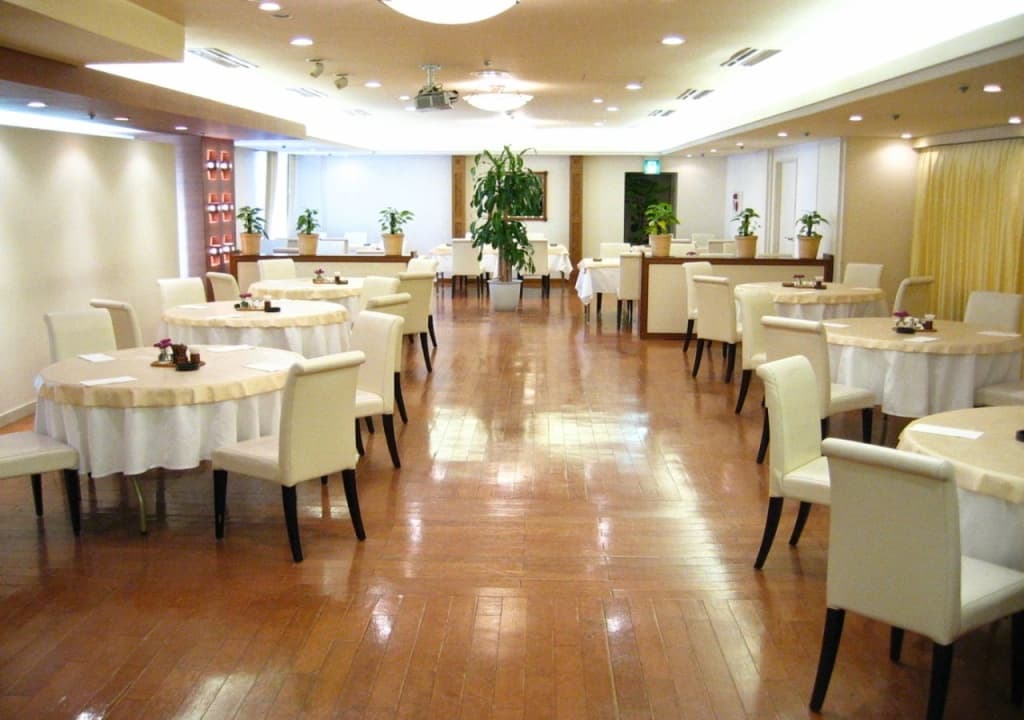 Tokyo Grand Hotel - photo 17