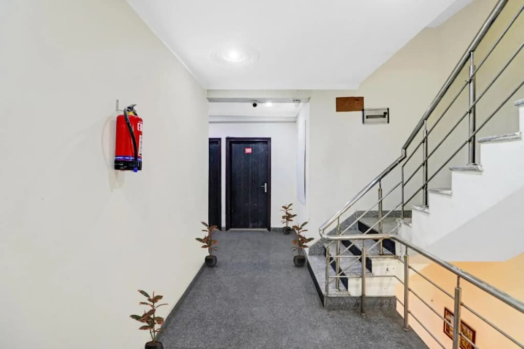 Collection O 89092 Hotel Lotus - photo 4