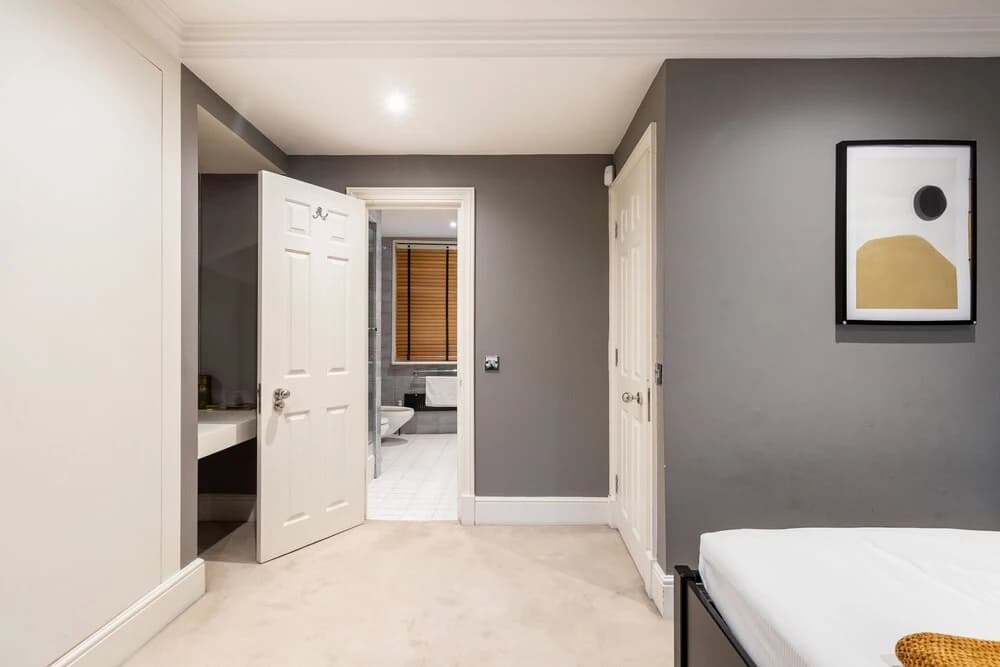 Knightsbridge - Hyde Park Apartment - main photo