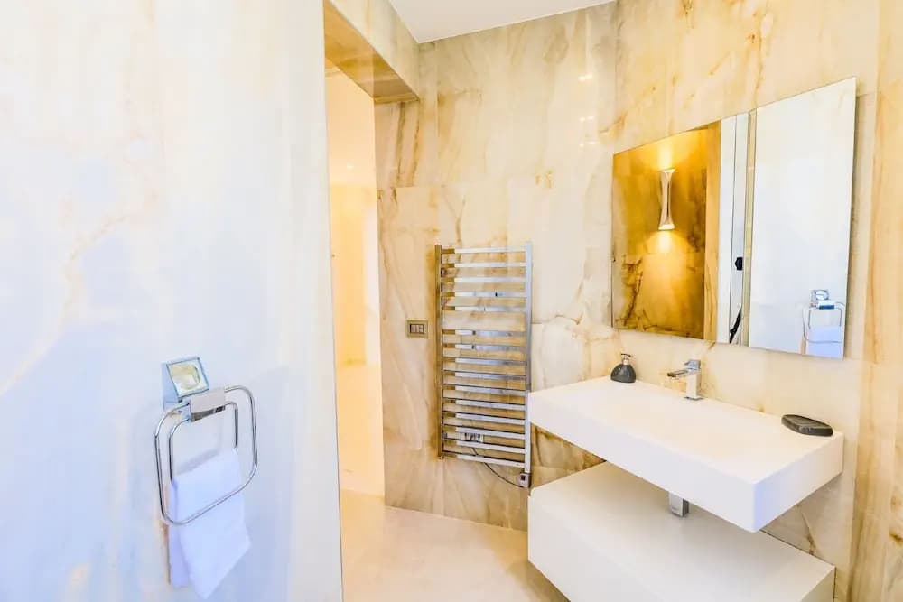 Cap des Anges AP4171 by Riviera Holiday Homes - photo 11