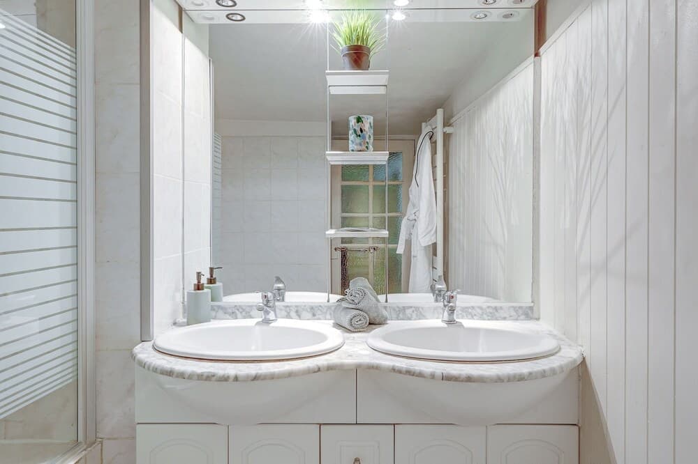 Cozy 2BR in the Heart of Île Saint-Louis - photo 7