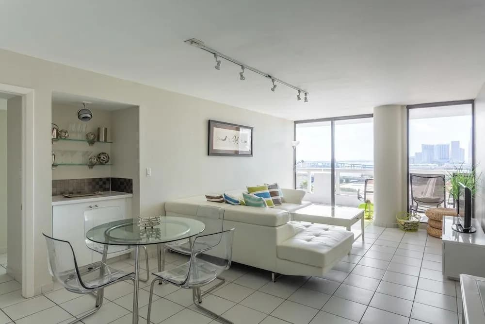 Lux One Bedroom Close to Wynwood - photo 18