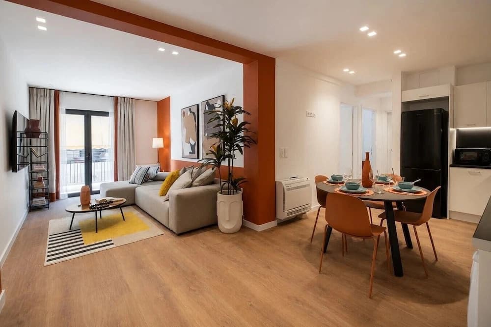 LIV - Upscale Athenian Apartment 3A - photo 2