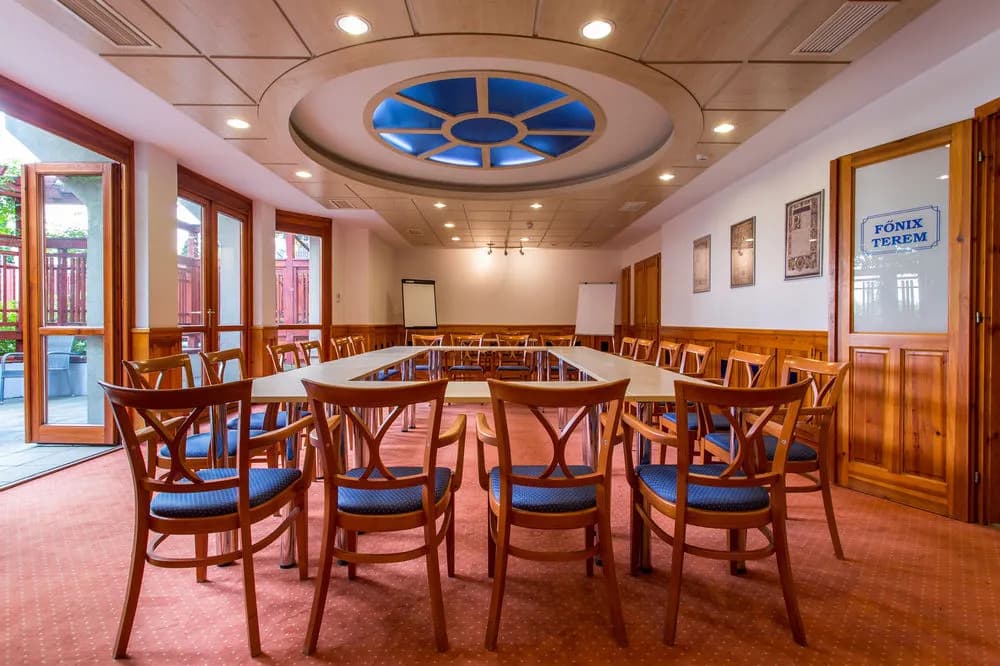 Corvin Hotel Budapest Residence - photo 18