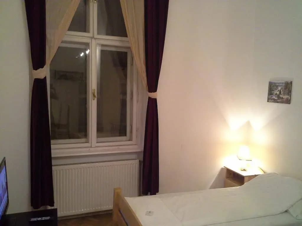 Old Monarchia Hotel - photo 2