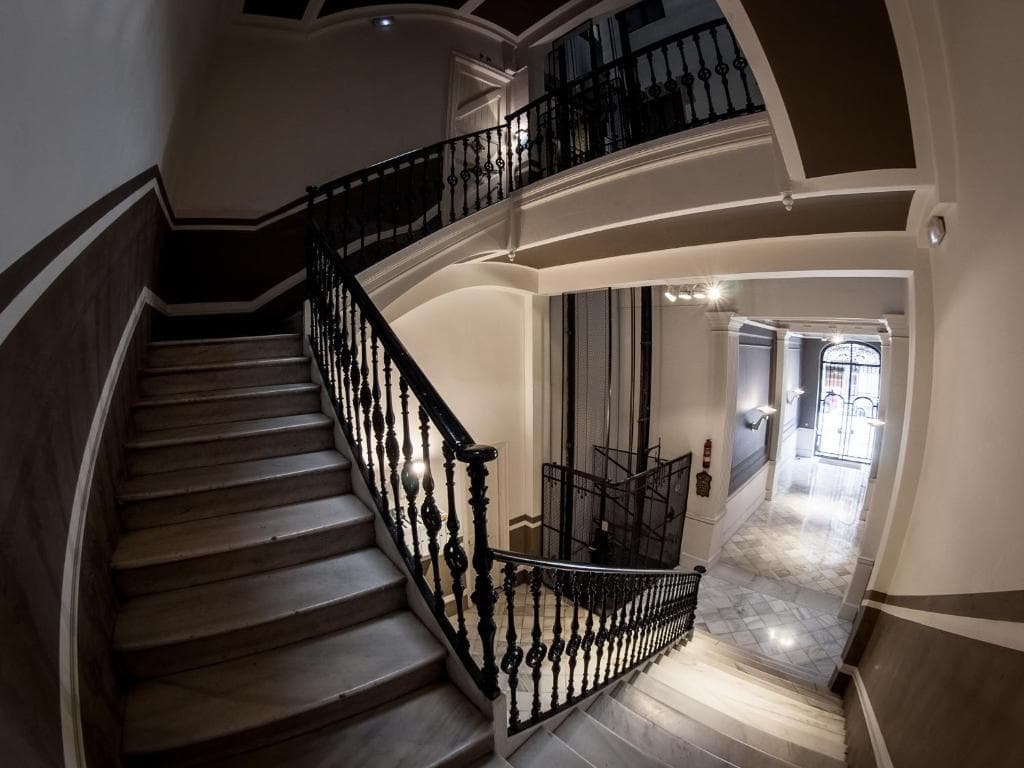 Mihlton Barcelona Boutique B&B - photo 9