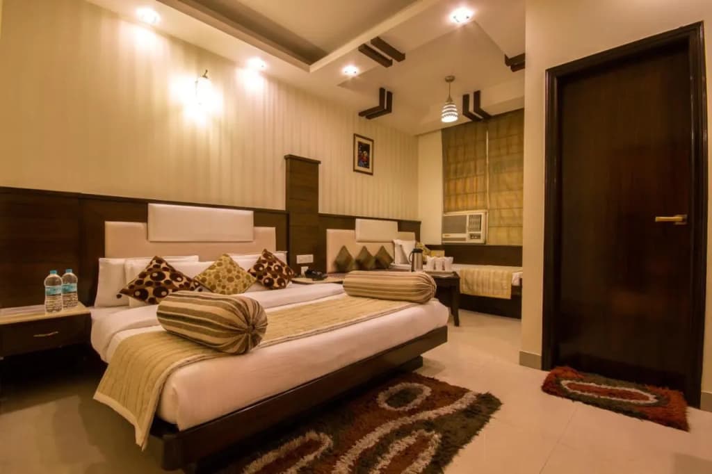 Hotel Aster Inn - photo 16