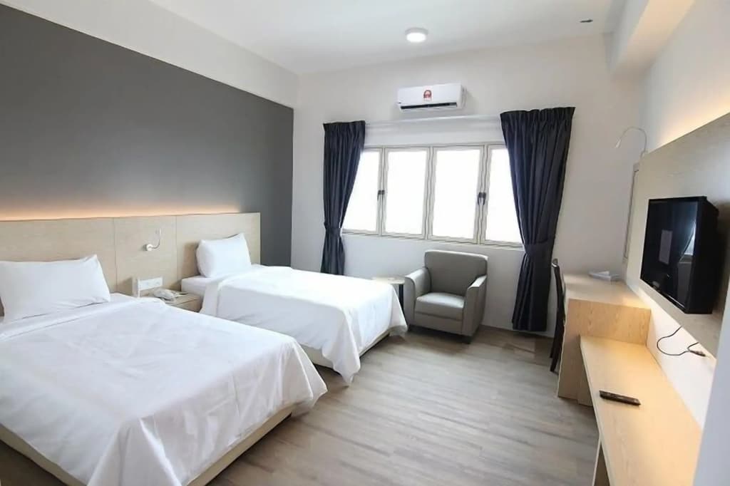 Summit Signature Hotel Batu Pahat - photo 10