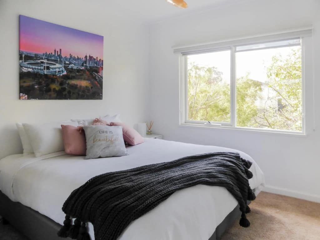 Glen Iris, Quiet Boutique 2 bedroom Netflix, WIFI, Parking, Free Wine - photo 4