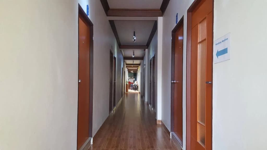 First & Frang Hotel - photo 13
